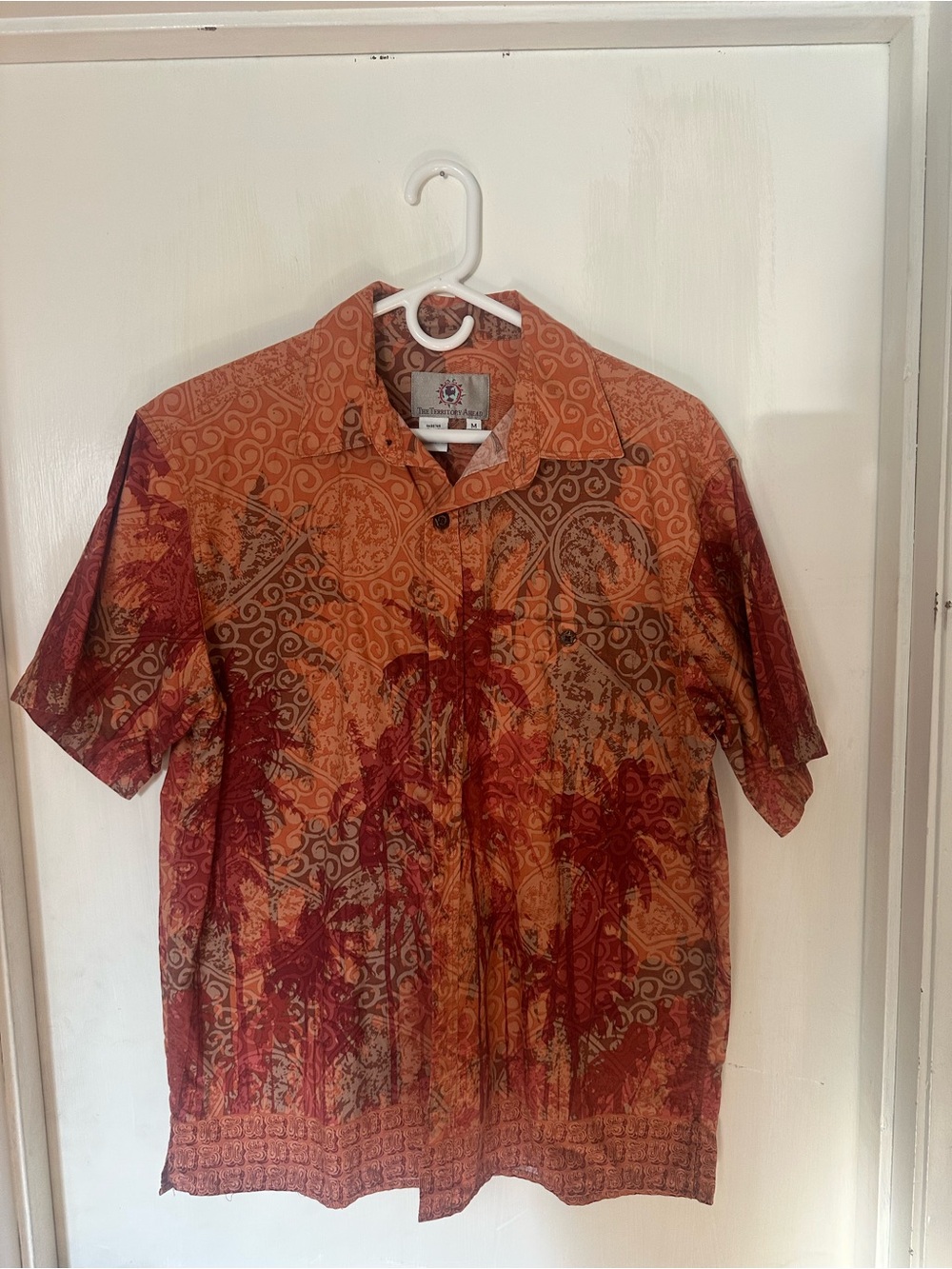 The Territory Ahead Men's Batik Palm Tree Cotton Button Down Shirt Size Medium